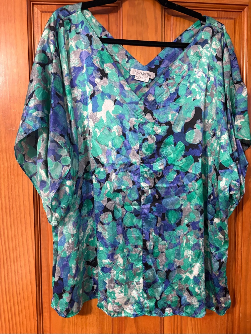 100% silk Kay Unger watercolor blouse, size 18